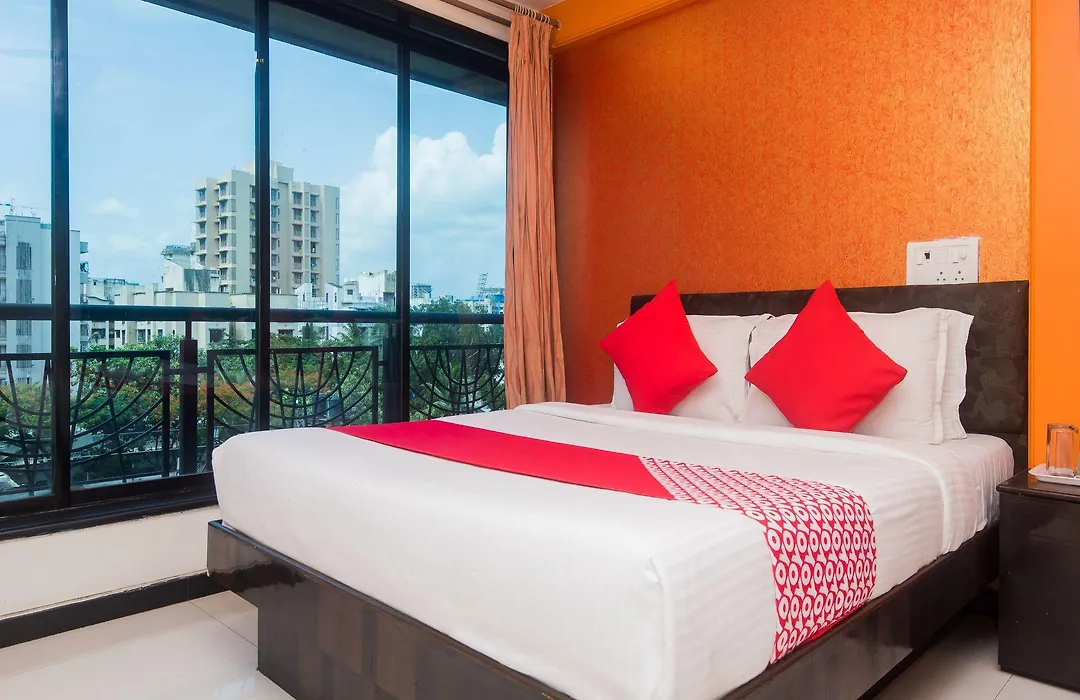 Hotel Oyo 16077 Panchvati Residency
