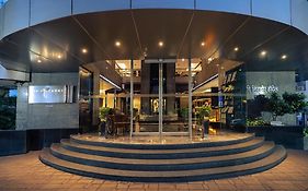 The Mirador Hotel Mumbai Exterior photo