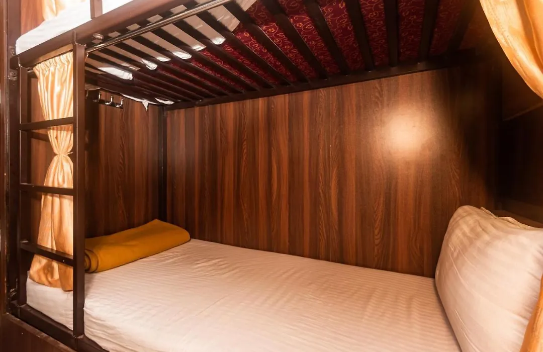 Hotel Almas Andheri West Bombay