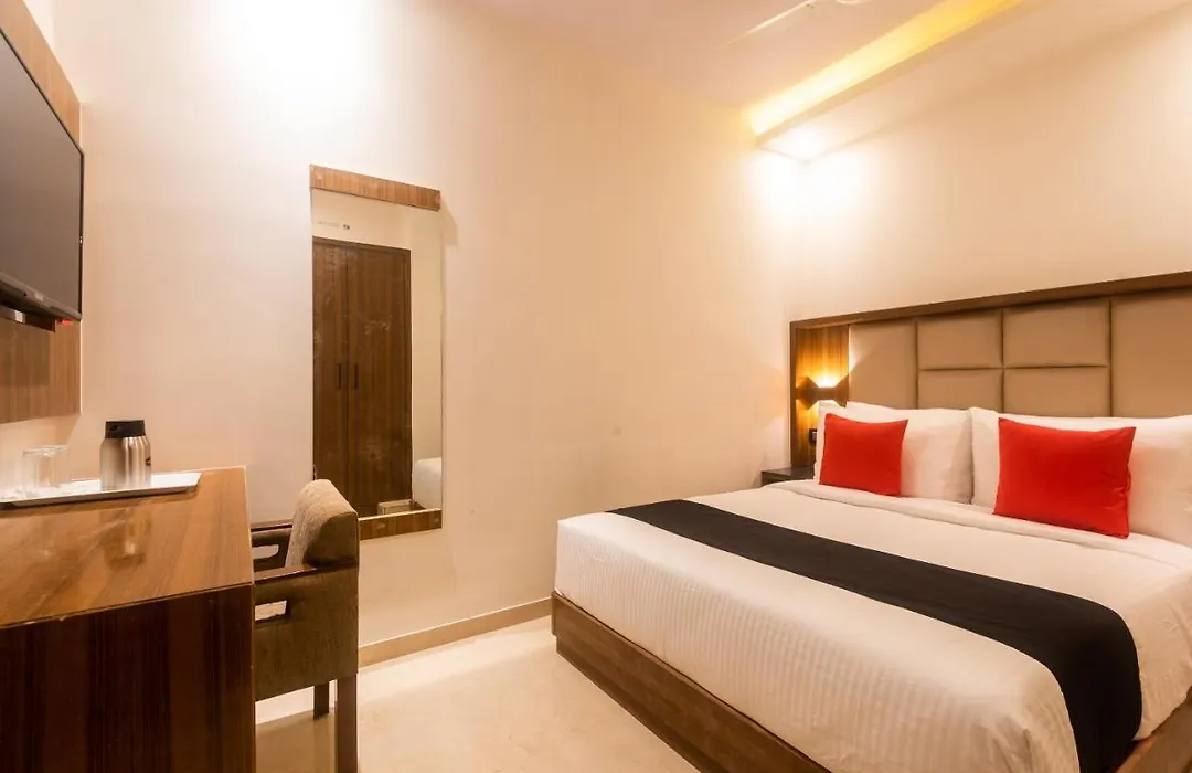 Capital O 43946 Tirumala 3*