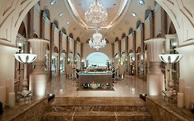 Hilton Mumbai International Airport Hotel Interior photo
