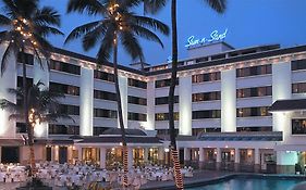 Sun N Sand Hotel Mumbai Exterior photo