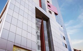 Krishna Palace Hotel Mumbai Exterior photo
