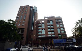 Sai Palace Grand, Malad Hotel Mumbai Exterior photo