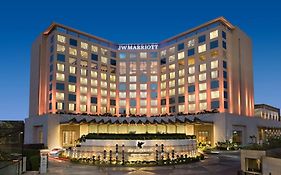 Jw Marriott Mumbai Sahar Airport Hotel Exterior photo
