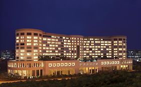 Trident Bandra Kurla Hotel Mumbai Exterior photo