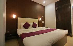 Hotel Modern Mumbai Exterior photo