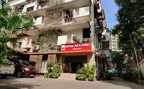 Accord Hotel Mumbai Exterior photo